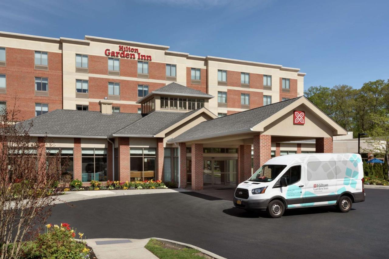 Hilton Garden Inn Stony Brook Exterior foto